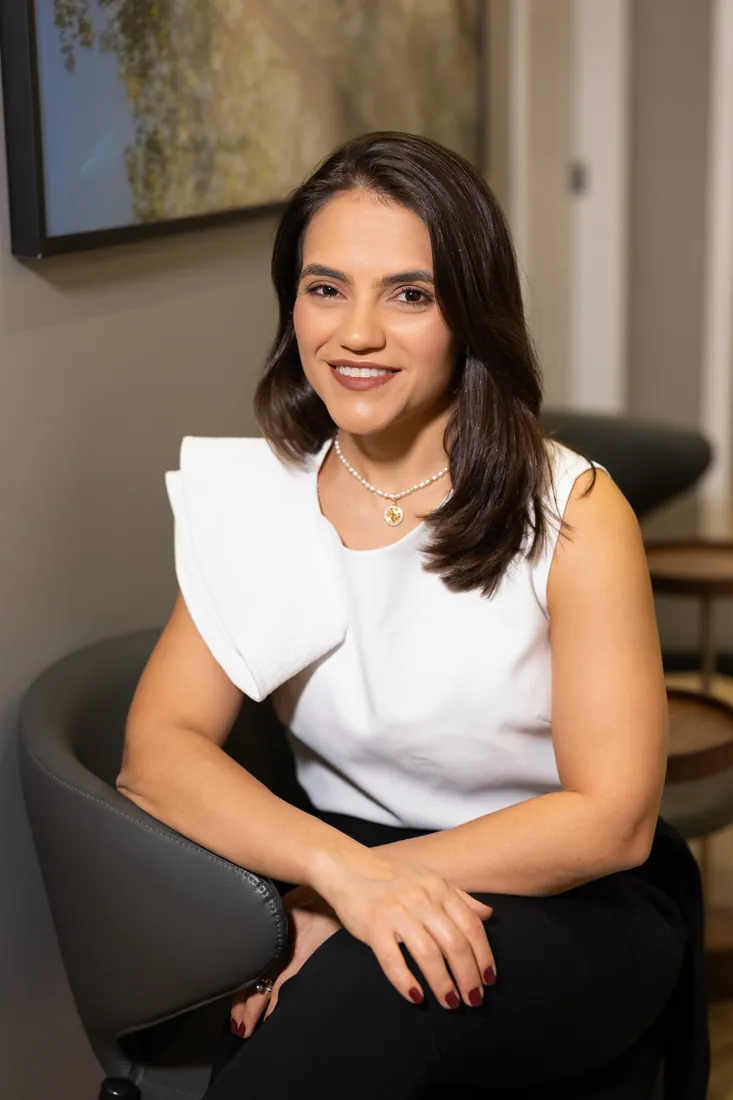 Dra. Adriana Pereira Miguel, otorrinolaringologista, na Clínica Laris